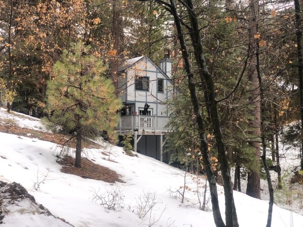 Exterior - Somethings old, somethings new, clean and cozy just for you. (ArrowBear)