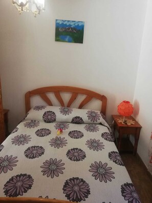 1 bedroom, travel crib, free WiFi