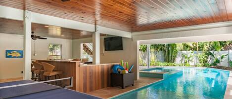 Outdoor pool, a heated pool