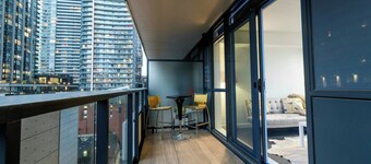 Toronto Luxury Condo Rental – Posh Suite with City Views & Great Amenities