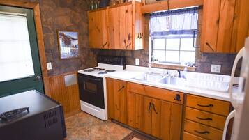 Standard Cottage, 3 Bedrooms, Non Smoking (The Bunk House) | Private kitchen | Full-size fridge, microwave, oven, stovetop