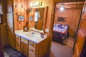 Standard Cottage, 3 Bedrooms, Non Smoking (The Bunk House) | Bathroom sink