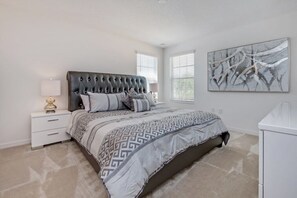 6 dormitorios, tabla de planchar con plancha, wifi y ropa de cama