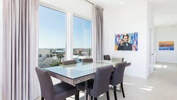 Nhà (Multiple Bedrooms) | Tiện nghi, dịch vụ nơi lưu trú