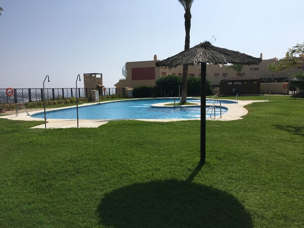 Appartement, Meerdere bedden | Zwembad | Een buitenzwembad