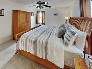 Condo (2 Bedrooms) | Property amenity - Beachcomber by Distinctive Beach Rentals (Jacksonville Beach)