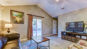 House (2 Bedrooms) | Property amenity