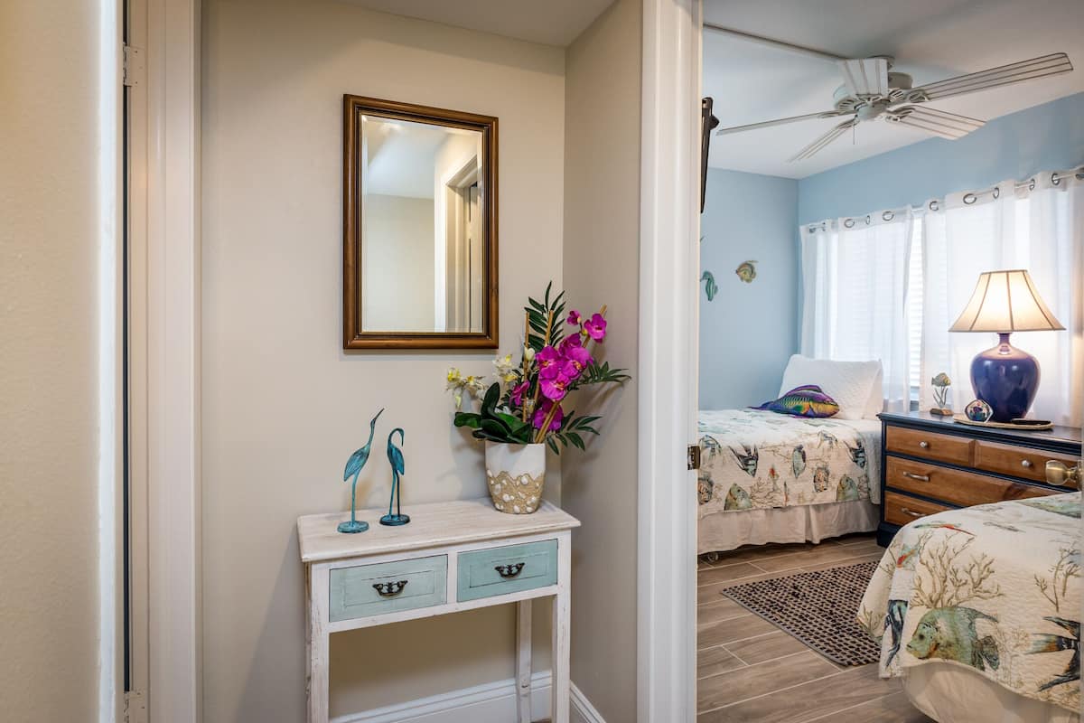 2 bedrooms, individually decorated, individually furnished, free WiFi