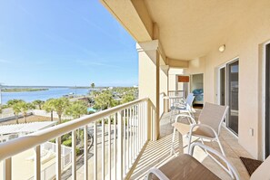 Apartment (Bella Mar 202) | Balkon