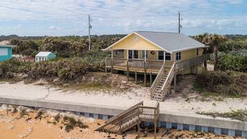 House (3 Bedrooms) | Property amenity