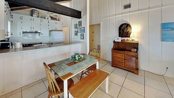 House (3 Bedrooms) | Property amenity