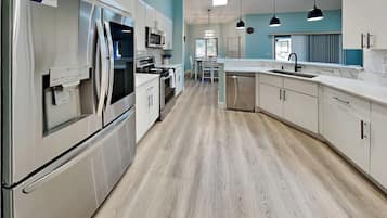 House (4 Bedrooms) | Miscellaneous