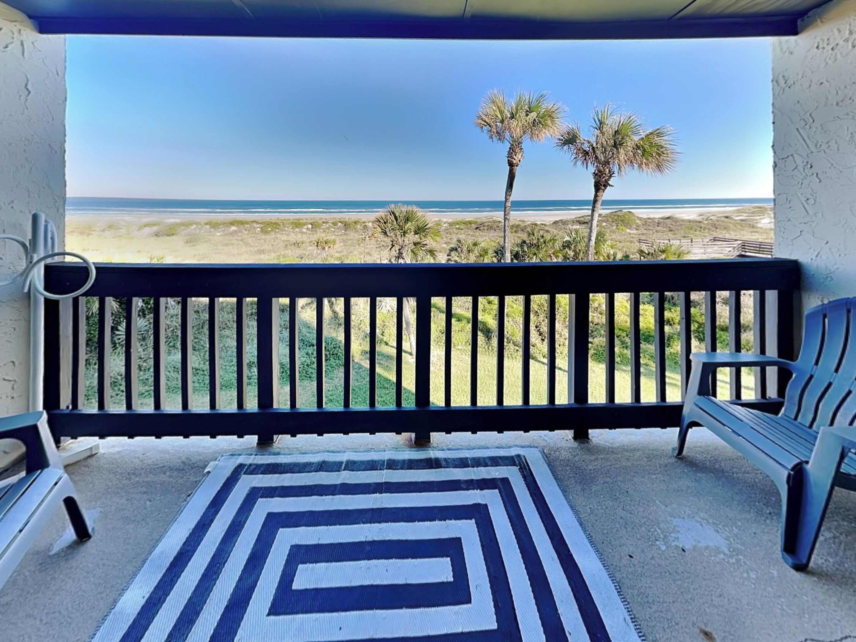 Condo (2 Bedrooms) | Property amenity