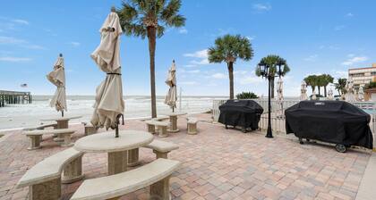 La Contessa 307 by Distinctive Beach Rentals