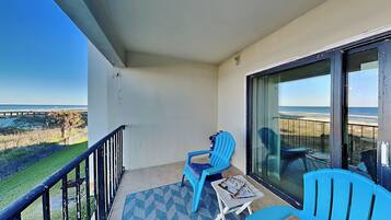 Condo (1 Bedroom) | Property amenity