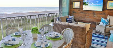 Condo (3 Bedrooms) | Dining