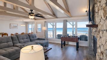 House (4 Bedrooms) | Property amenity