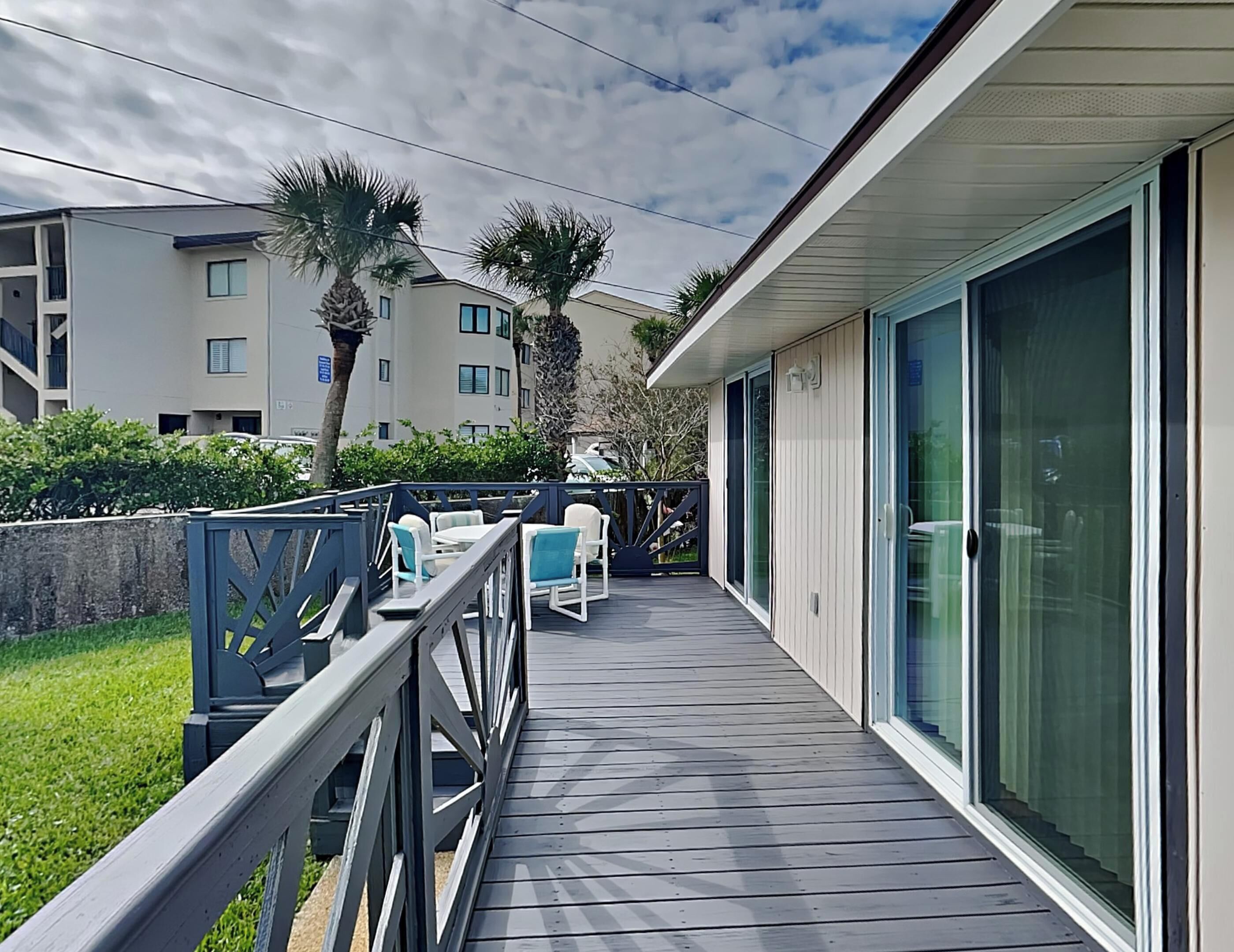 Condo (2 Bedrooms) | Property amenity