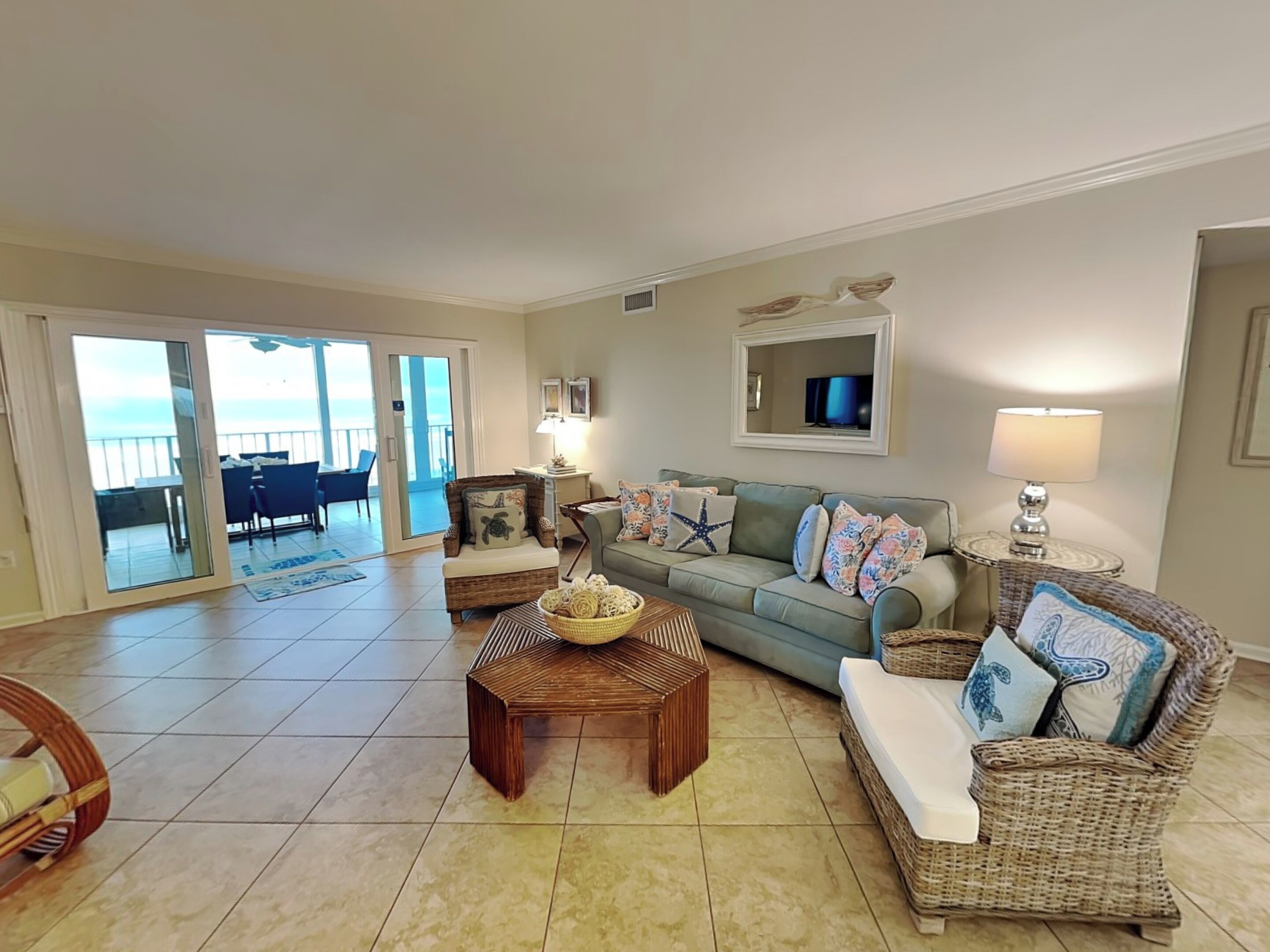 Condo (3 Bedrooms) | Kemudahan hartanah