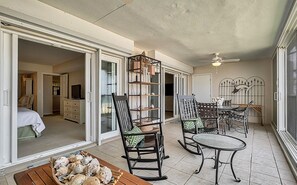 Condo (3 Bedrooms) | Kemudahan hartanah