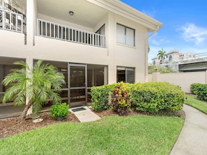 Condo (2 Bedrooms) | Servicio de la propiedad