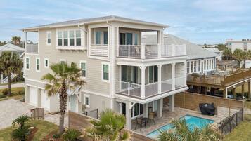 House (5 Bedrooms) | Property amenity