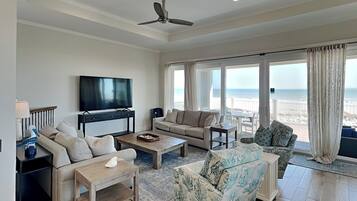 House (5 Bedrooms) | Property amenity