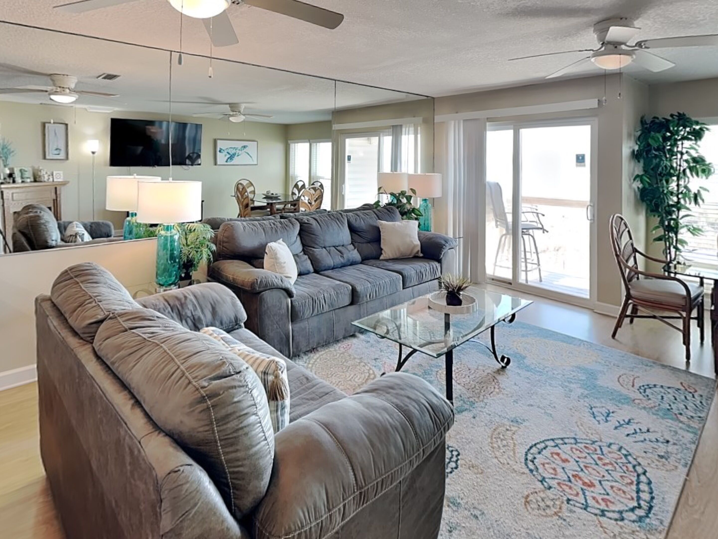 Condo (2 Bedrooms) | Façade de l’hébergement 