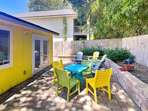 House (3 Bedrooms) | Property amenity