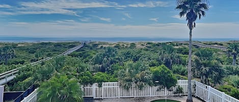 Casa (6 Bedrooms) | Servicio de la propiedad