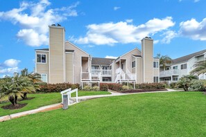 Exterior - • Bright Ocean View Condo Near Strands Beach—Ideal for Vacations or Long Visits (Dana Point)