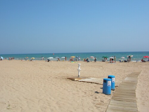 Ground floor apartment 50 metres from the beach