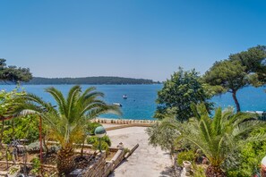 Property grounds - An Apartment Magnolia (Mali Losinj)