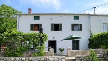 Ferienhaus, 2 Schlafzimmer, Terrasse, Gartenblick | Außenbereich