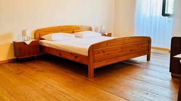 Ferienhaus, 2 Schlafzimmer, Terrasse, Gartenblick | 2 Schlafzimmer