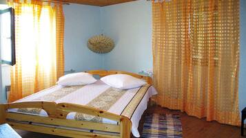 House, 2 Bedrooms, Terrace, Garden View