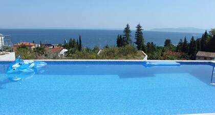 Luxury Apartment in Opatija for 8 People With Pool and Silk Bedding