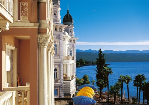 Luxury Apartment in Opatija for 8 People With Pool and Silk Bedding