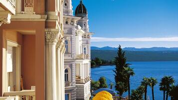 Apartment, 4 Bedrooms, Smoking, Private Pool | Property grounds