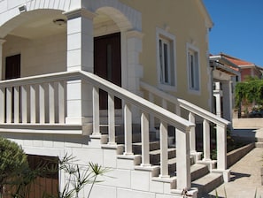 Căn hộ, 1 phòng ngủ, hút thuốc, hiên | Mặt tiền nơi lưu trú