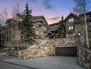 Exterior - Christmas in the Mountains w/Private Hot Tub•Access to Park City and Deer Valley (Park City)