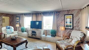 House (2 Bedrooms) | Property amenity