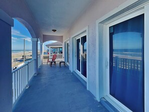 House (4 Bedrooms) | Terrace/patio