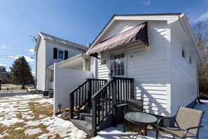 Exterior - Lovely, clean and walkable in the town of Luray.  (Luray)