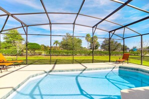 Outdoor pool - Providence at Rosemont Woods by Florida Star Vacations (Davenport)