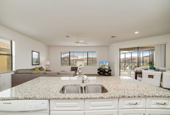 House, 5 Bedrooms | Private kitchen | Oven - Providence at Rosemont Woods by Florida Star Vacations (Davenport)