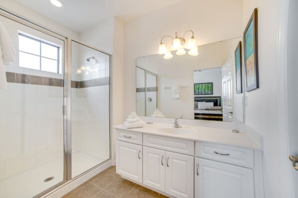 Casa, 5 habitaciones | Baño | Toallas 