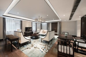Blackout drapes, free WiFi, bed sheets - Crowne Plaza Yading by IHG (Garze)