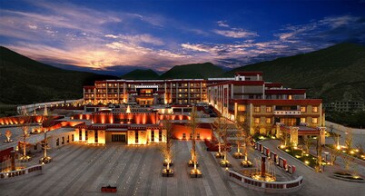 Crowne Plaza Yading by IHG