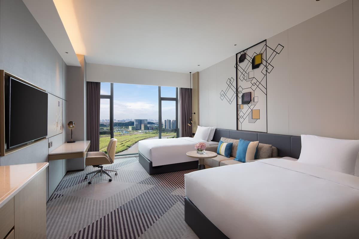 1 bedroom, down comforters, minibar, in-room safe